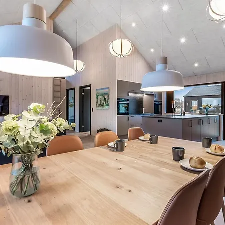 Gustaf - 800m From The Sea By Interhome