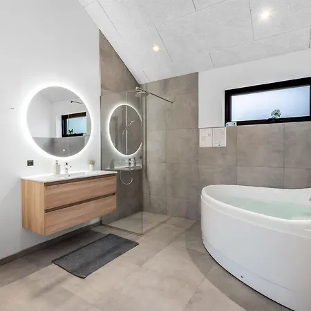Gustaf - 800m From The Sea By Interhome Feriehus